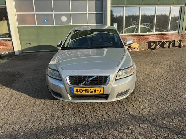 Volvo V50 (2010) — foto 1