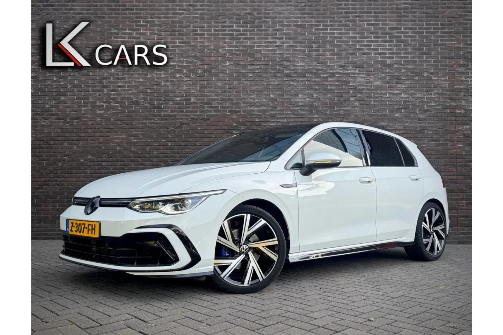Volkswagen Golf (2021) — foto 1