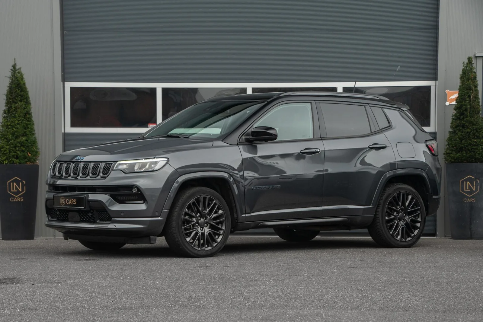 Jeep Compass (2022) — foto 1