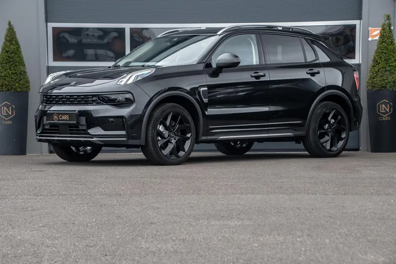 Lynk & Co 01 (2023)