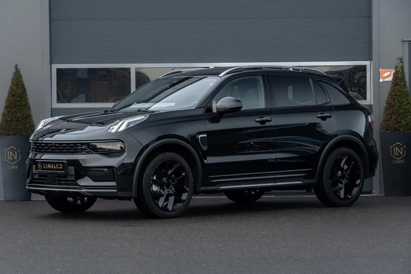 Lynk & Co 01 (2023)