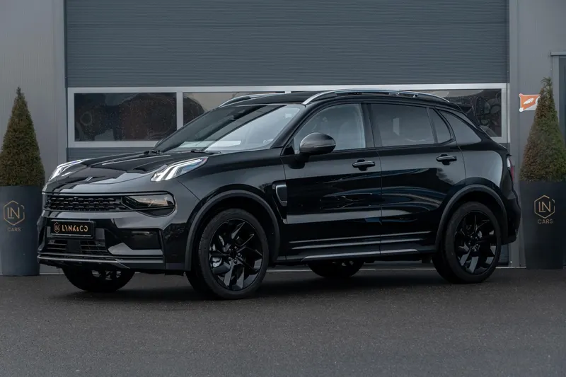 Lynk & Co 01 (2023)