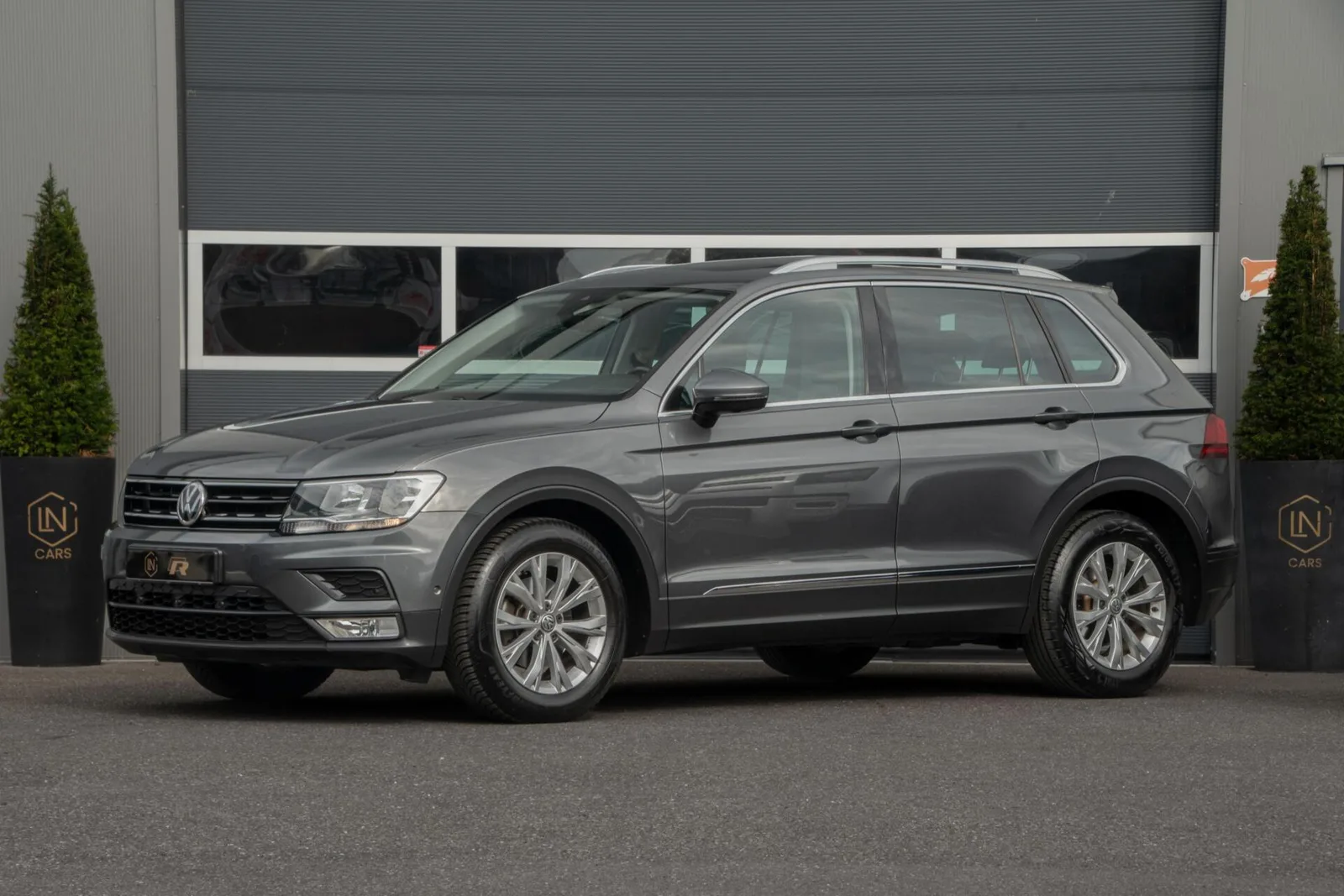 Volkswagen Tiguan (2017) — foto 1