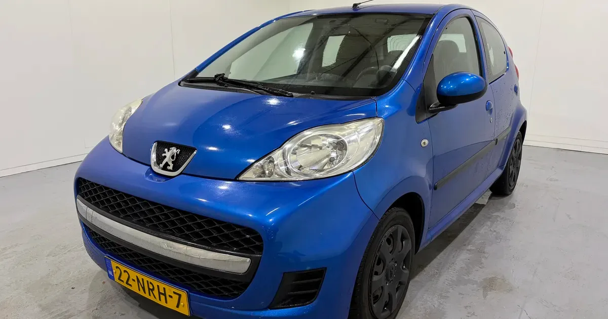 Peugeot 107 (2010) — foto 1