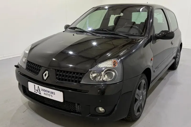 Renault Clio (2002)