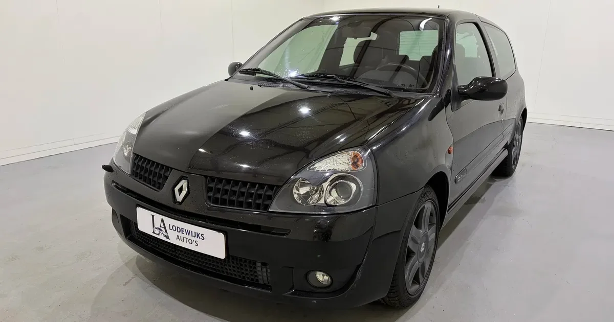 Renault Clio (2002) — foto 1