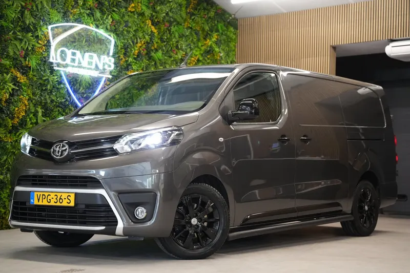 Toyota ProAce Worker (2022)