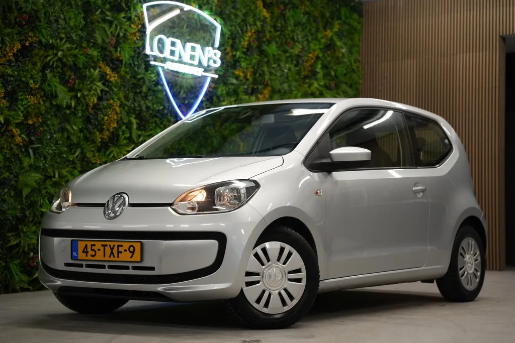 Volkswagen Up! (2012) — foto 1