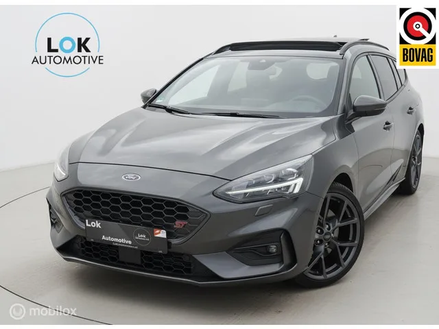 Ford Focus (2021) — foto 1