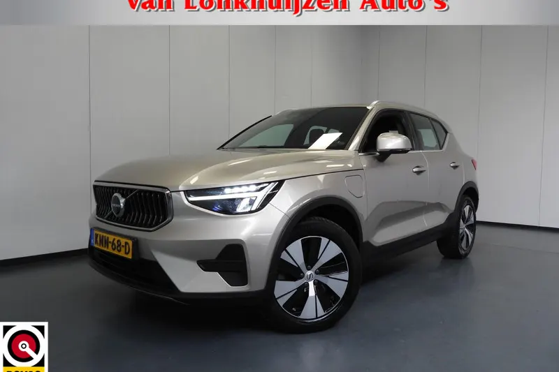 Volvo XC40 (2023)