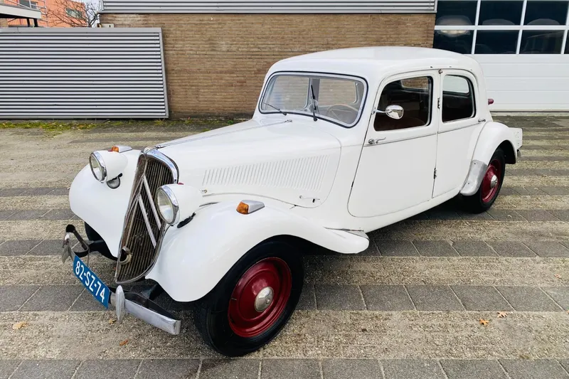 Citroën Traction Avant (1952)