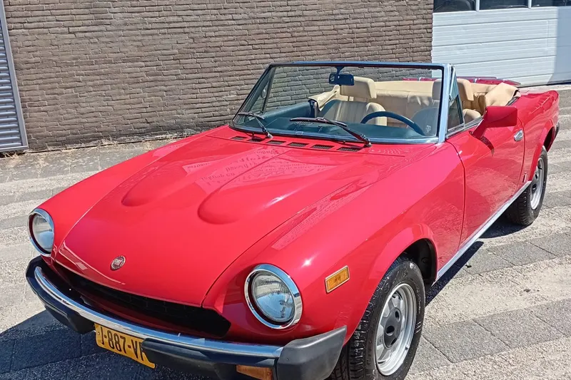 Fiat 124 Spider (1980)