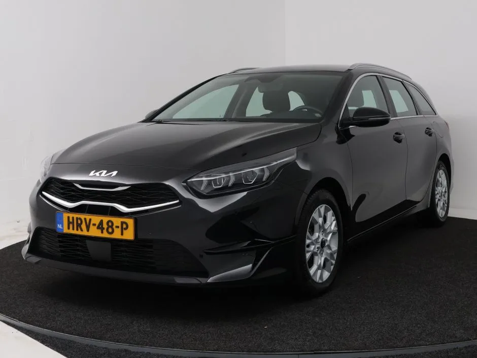 Kia Ceed Sportswagon (2025) — foto 1