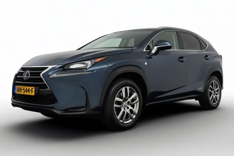 Lexus NX (2015)