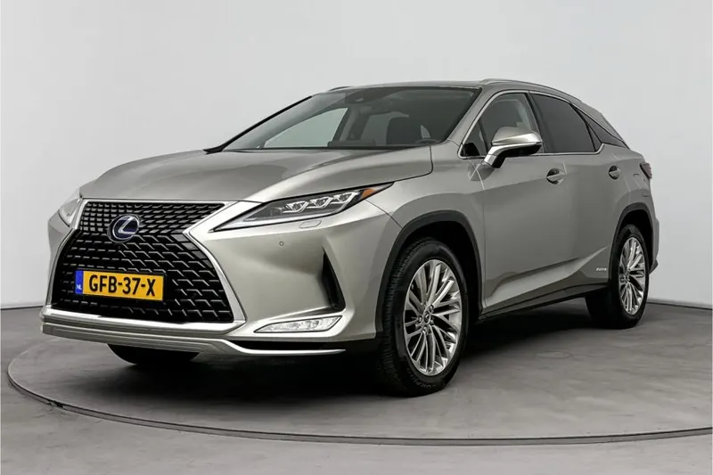 Lexus RX (2021)