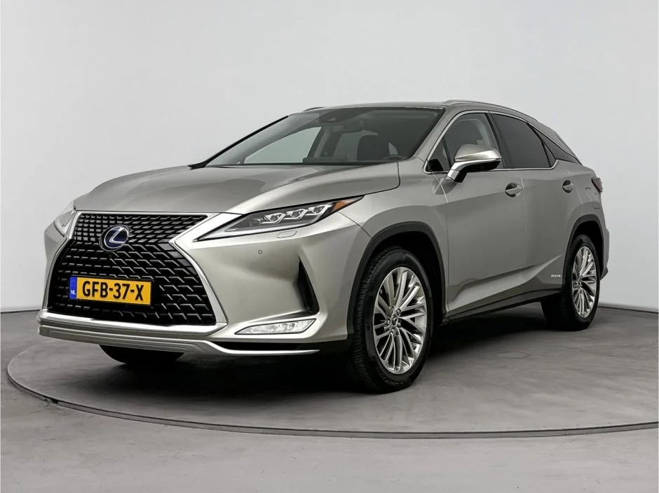 Lexus RX (2021) — foto 1