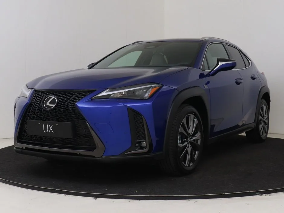 Lexus UX (2026) — foto 1