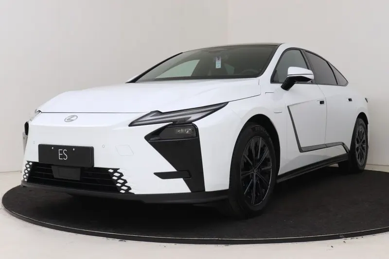 Lexus ES (2026)