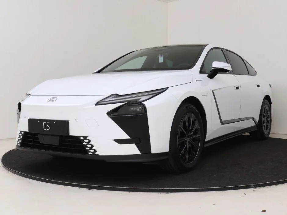 Lexus ES (2026) — foto 1
