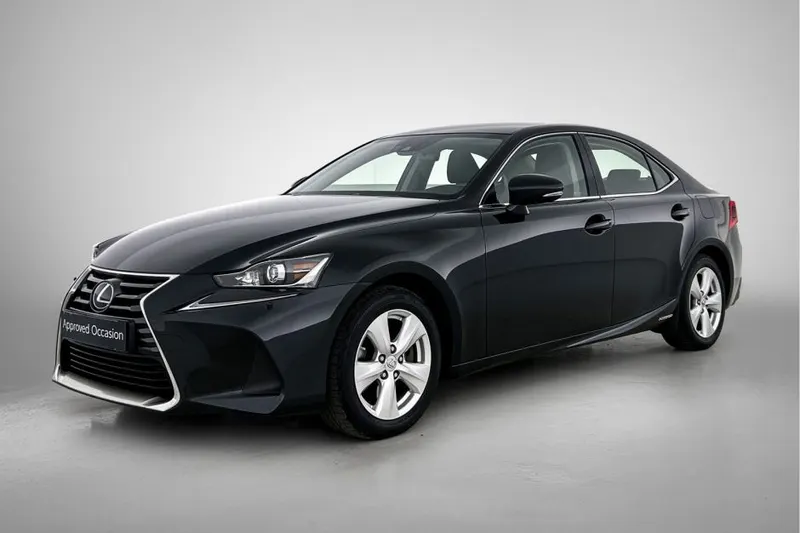 Lexus IS (2020)