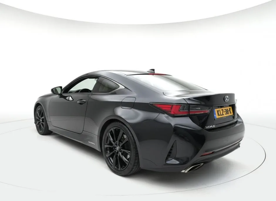 Lexus RC (2020) — foto 1