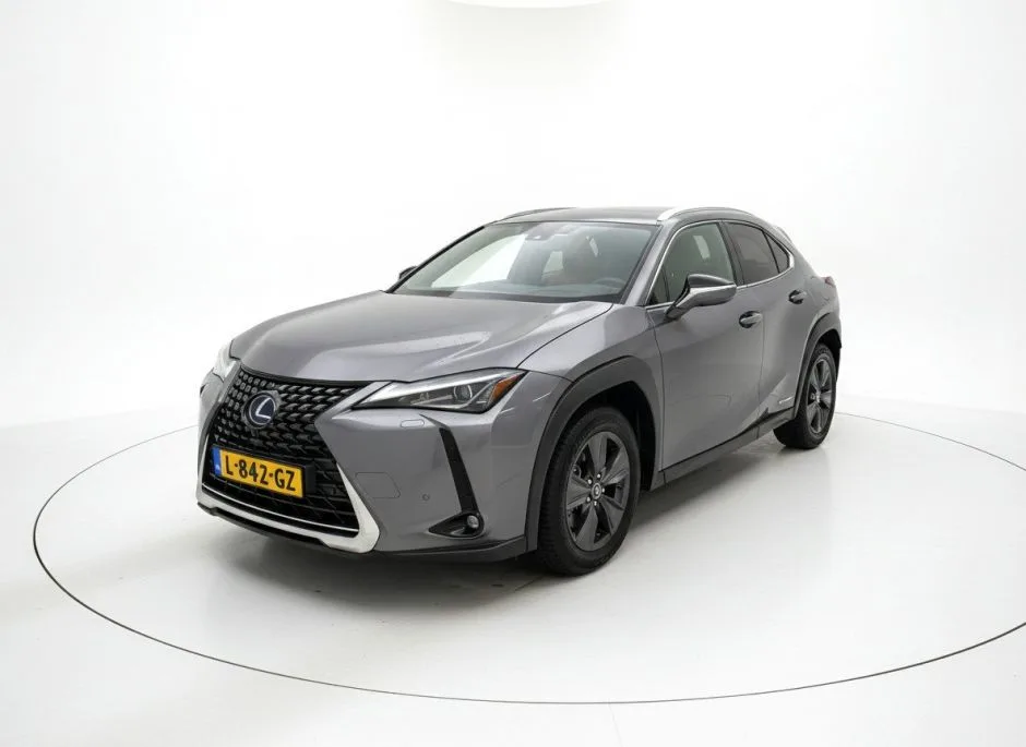 Lexus UX (2021) — foto 1