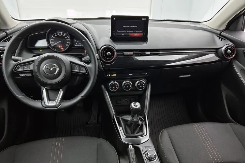 Mazda 2 (2024)