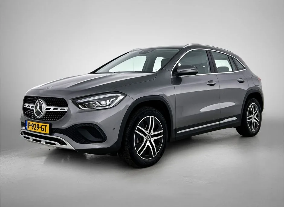 Mercedes-Benz GLA (2021) — foto 1