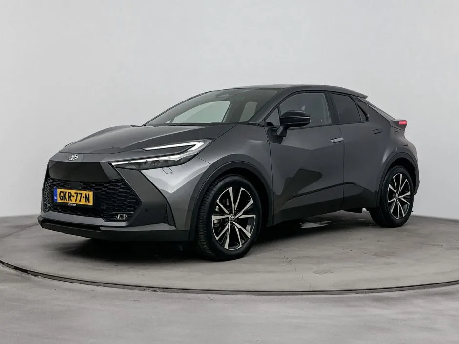 Toyota C-HR (2024) — foto 1