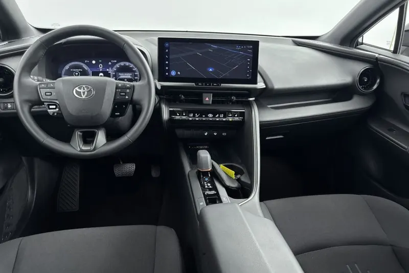 Toyota C-HR (2024)