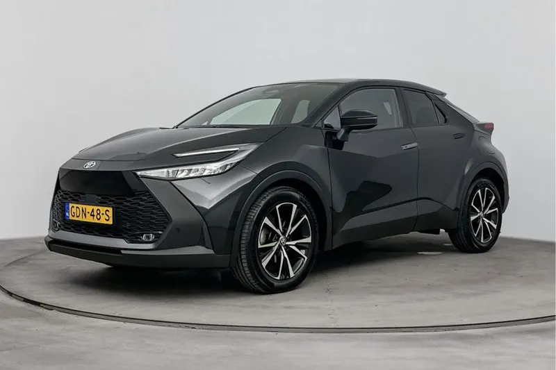 Toyota C-HR (2024)