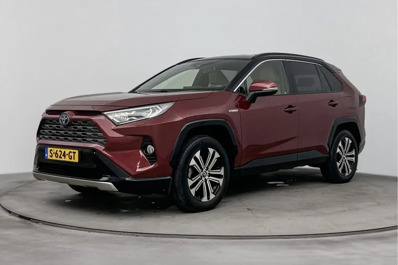 Toyota RAV4 (2021)