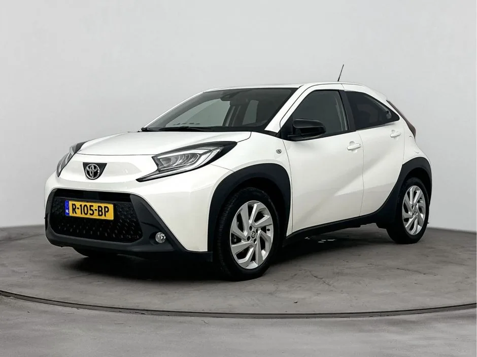 Toyota Aygo (2022) — foto 1