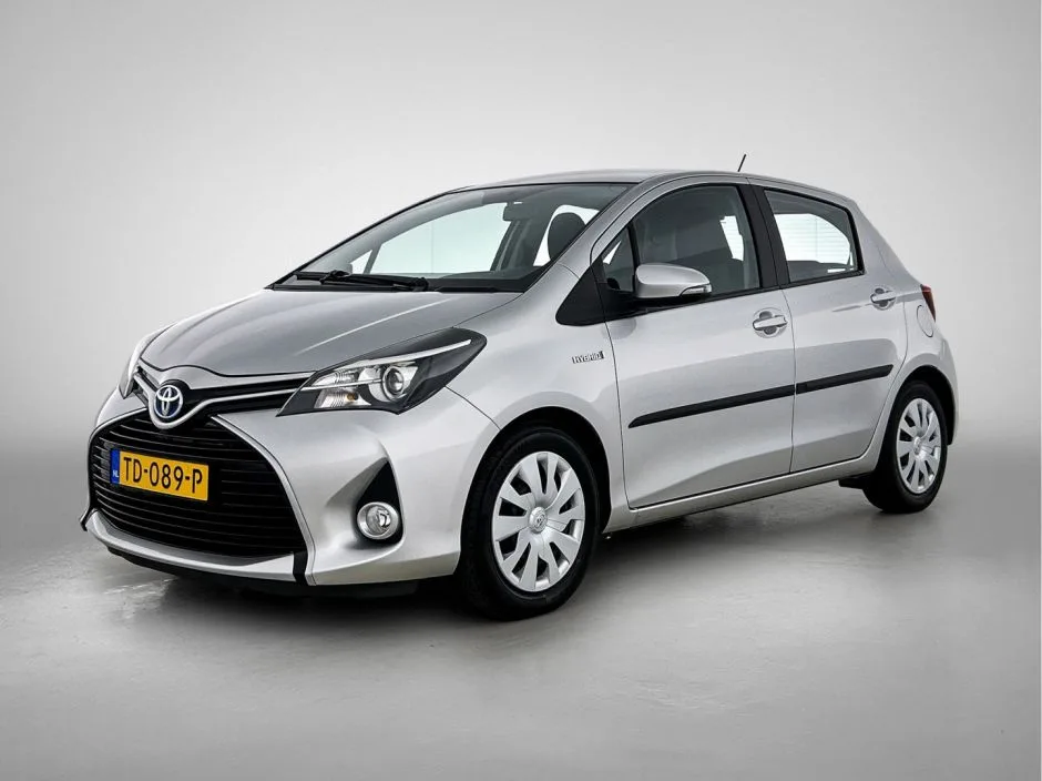 Toyota Yaris (2016) — foto 1