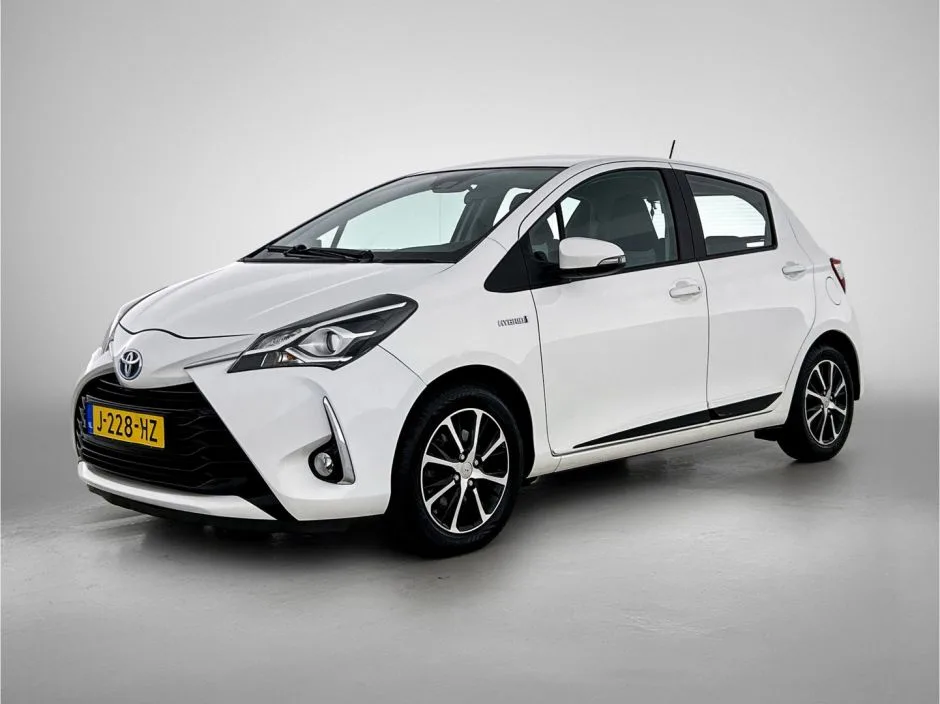 Toyota Yaris (2018) — foto 1