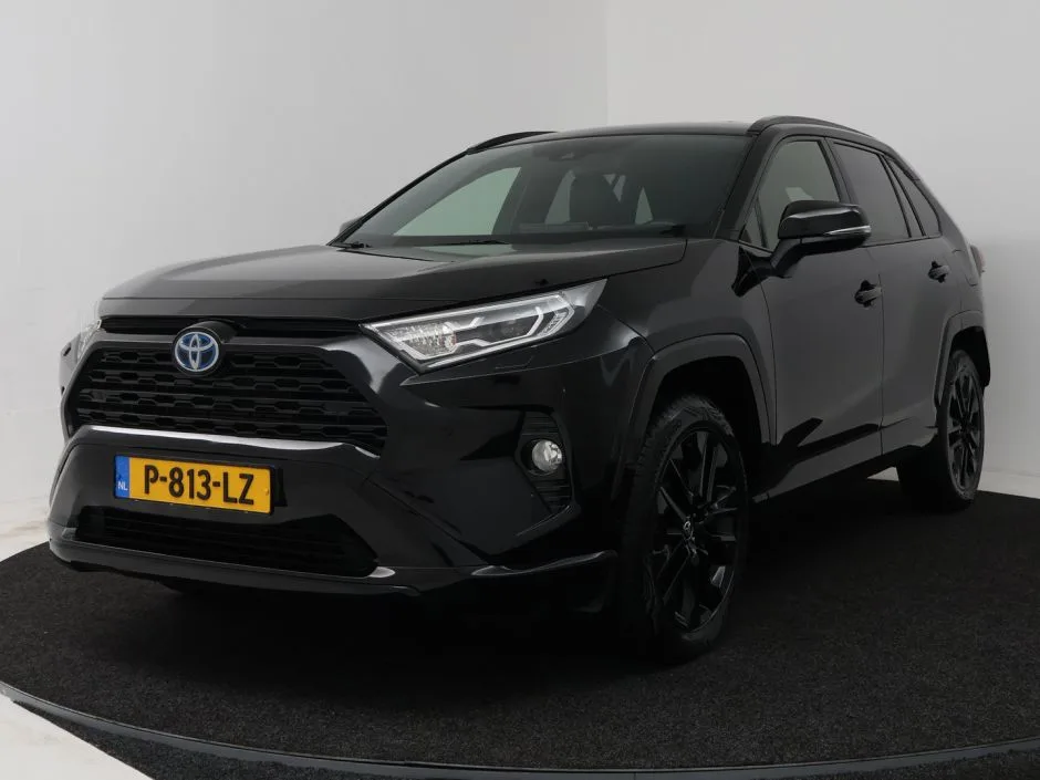 Toyota RAV4 (2021) — foto 1
