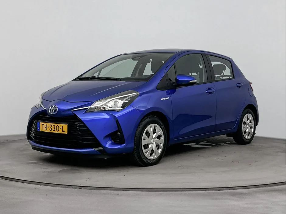 Toyota Yaris (2018) — foto 1