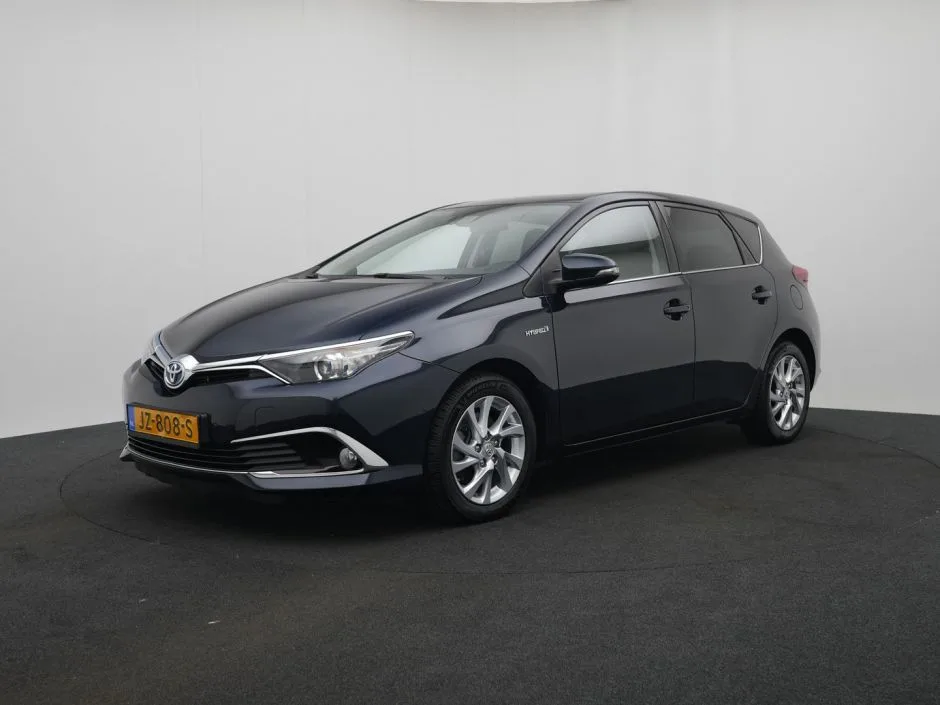 Toyota Auris (2016) — foto 1