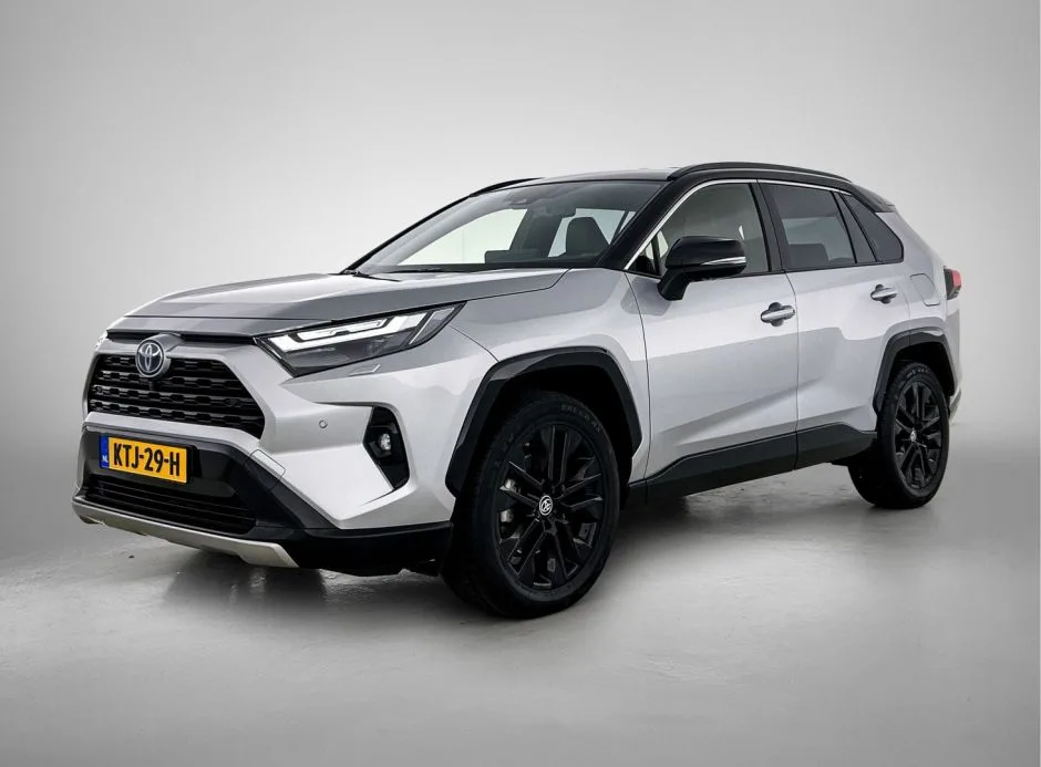 Toyota RAV4 (2024) — foto 1