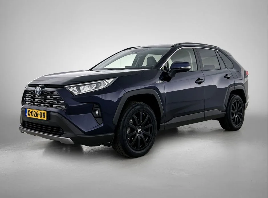 Toyota RAV4 (2022) — foto 1