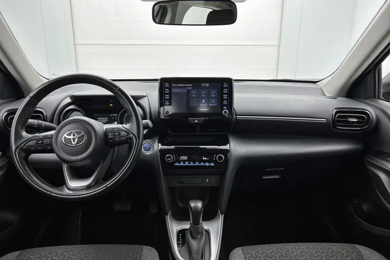 Toyota Yaris Cross (2023)