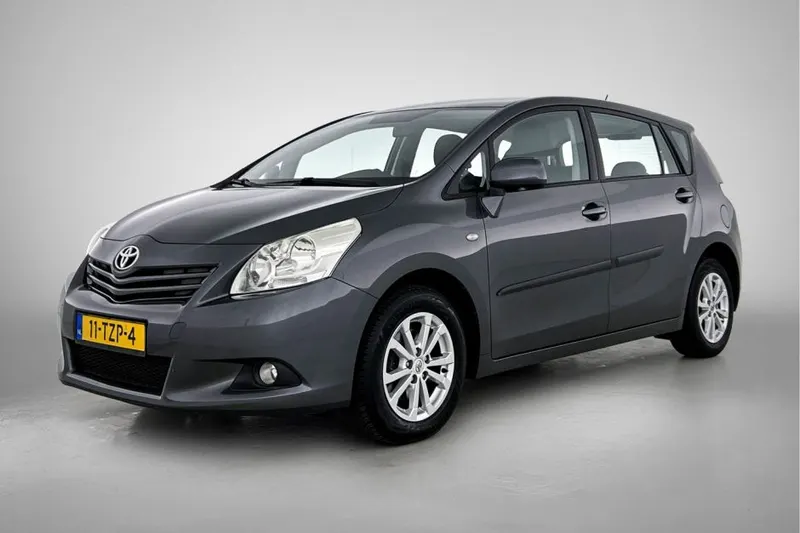 Toyota Verso (2012)