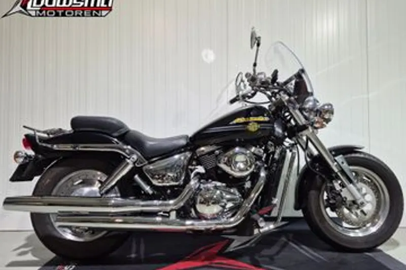 Suzuki VZ 800 Marauder (2003)