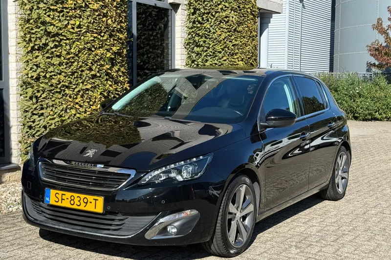 Peugeot 308 (2015)