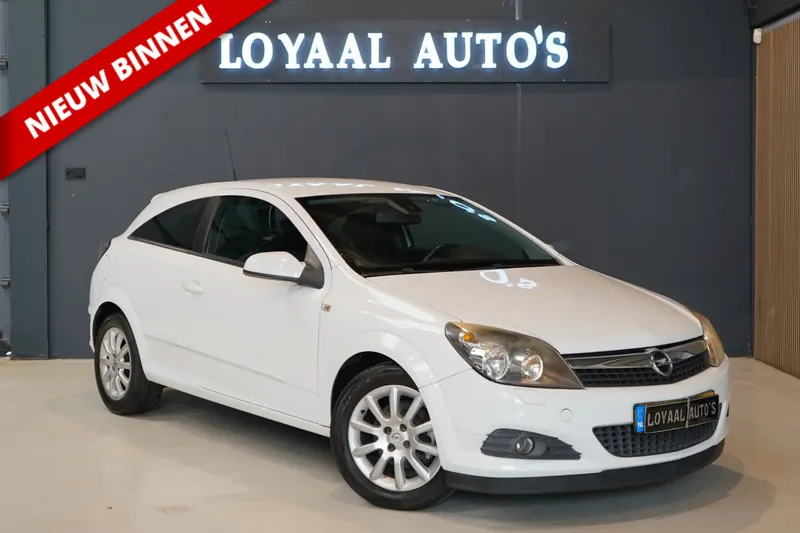 Opel Astra (2008)