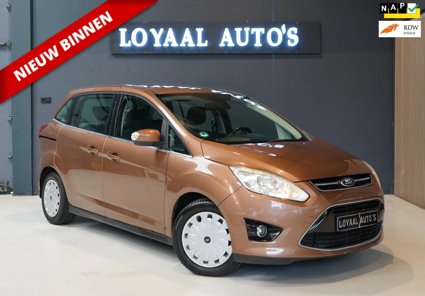 Ford Grand C-Max (2013) — foto 1