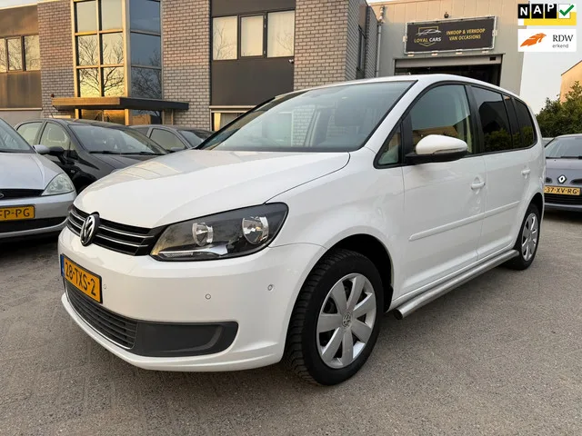 Volkswagen Touran (2012) — foto 1