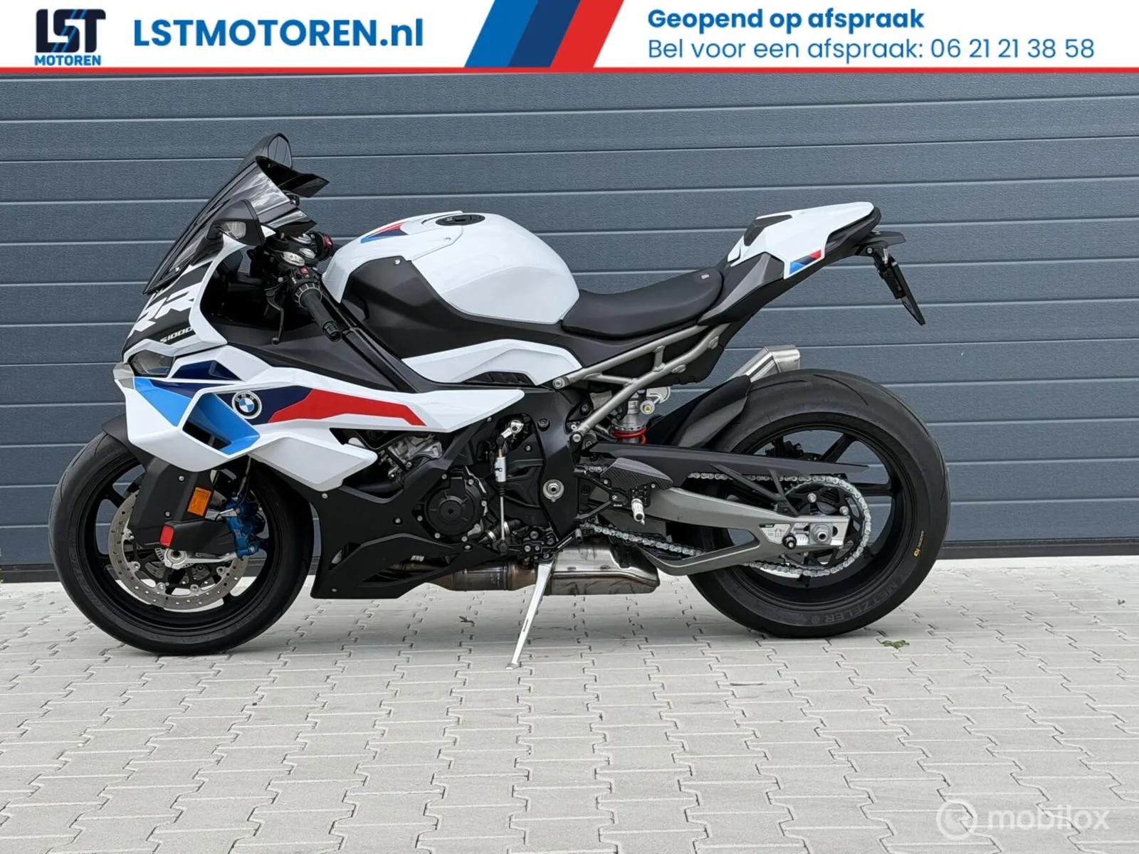 BMW S 1000 RR (2025) — foto 1