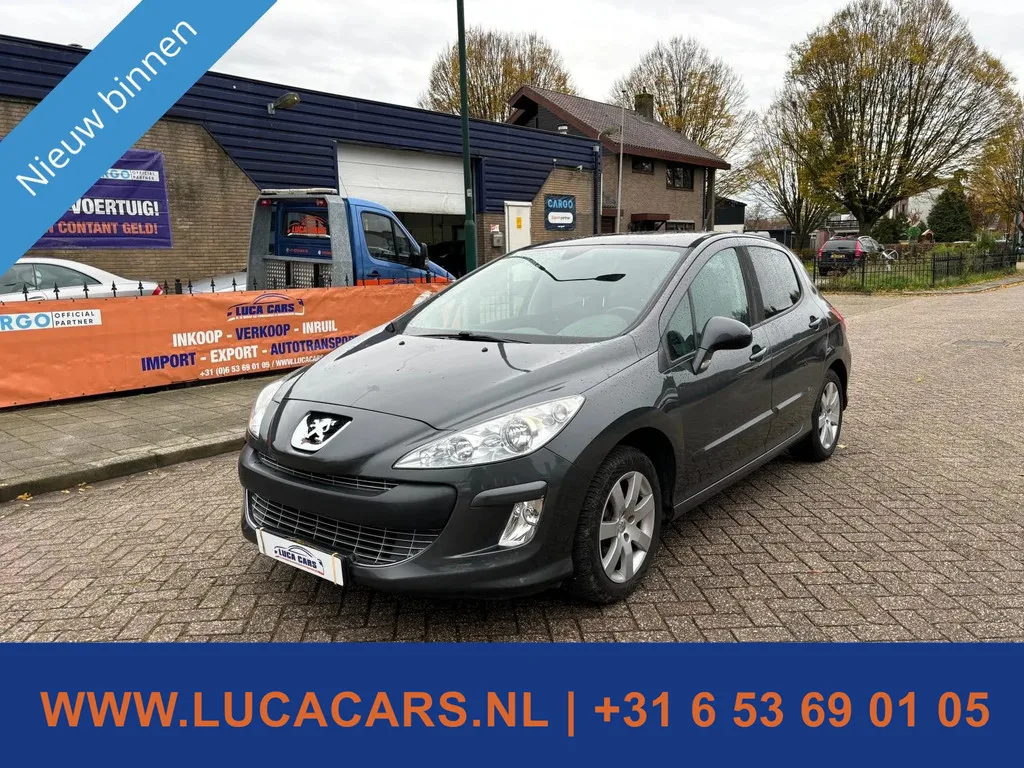 Peugeot 308 (2007) — foto 1