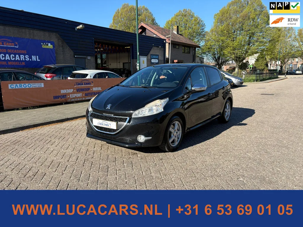 Peugeot 208 (2015) — foto 1